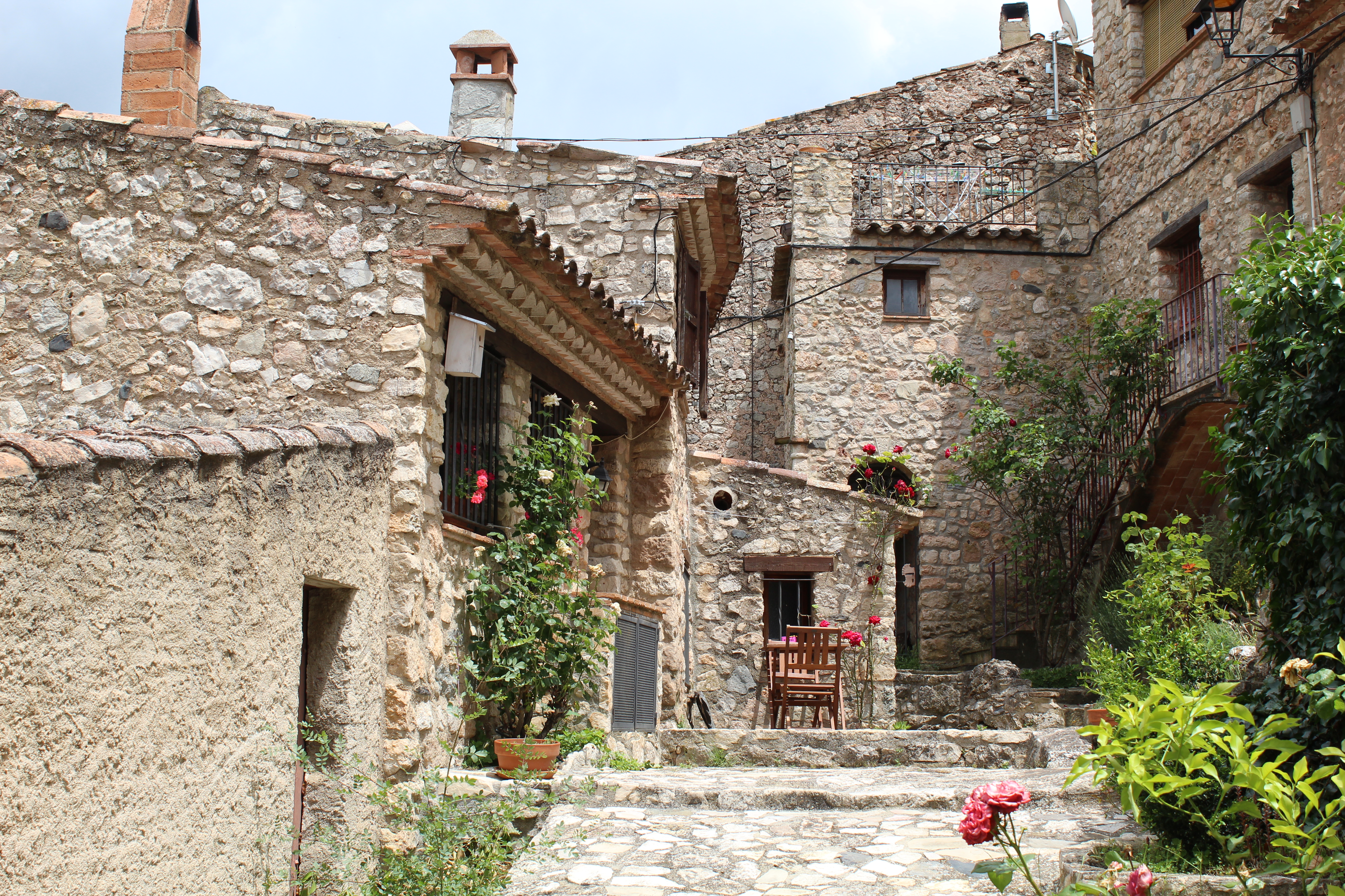 Beautiful stone houses in Farena