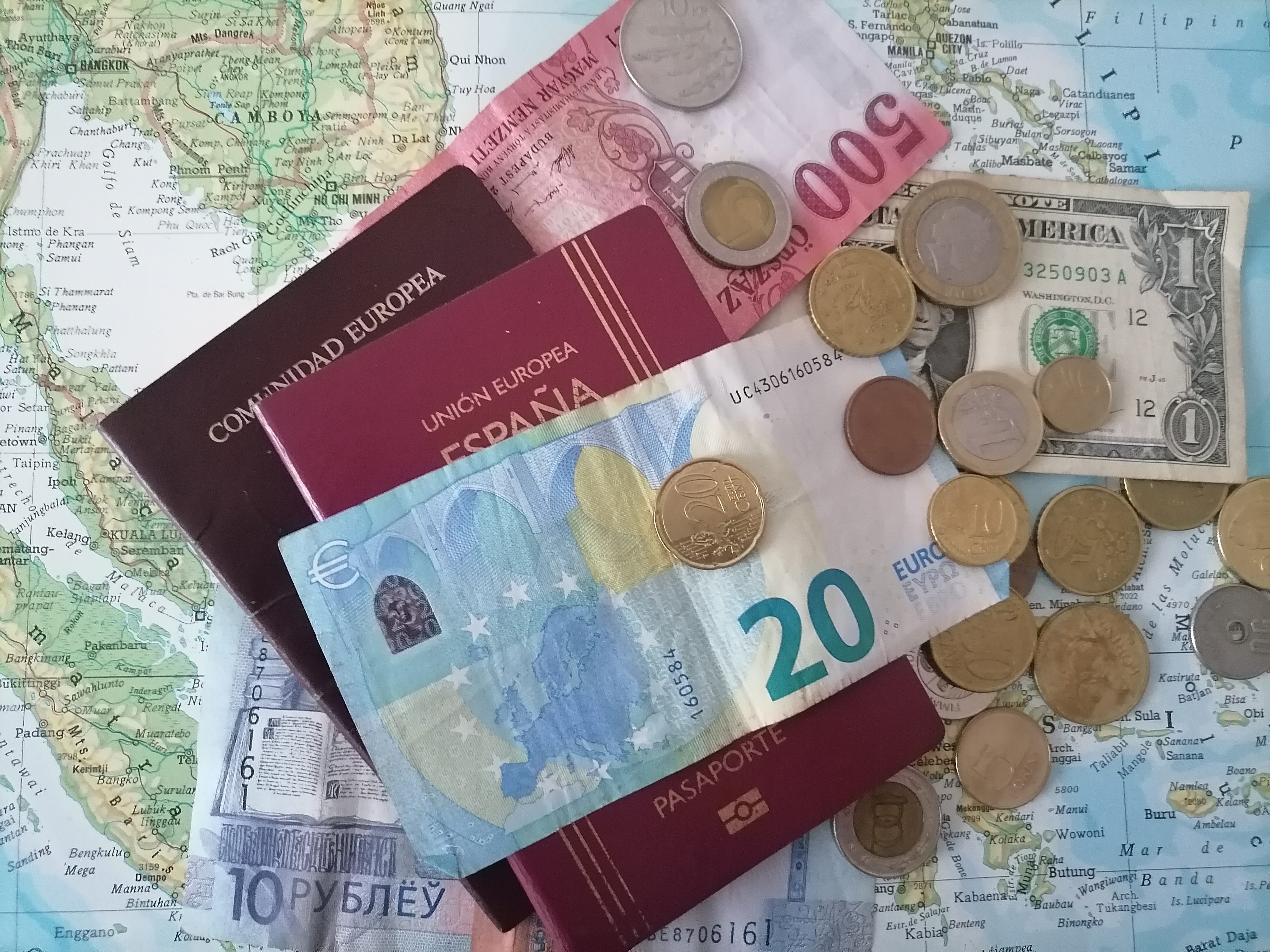 How to save money on travel